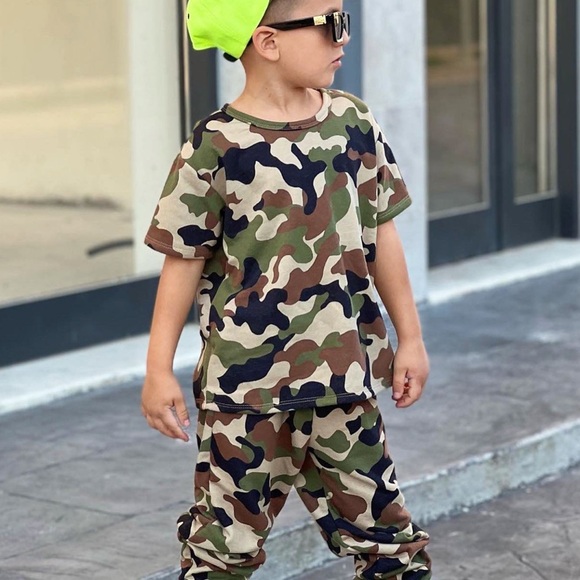 Fashion Nova Kids Size 5 - Picture 1 of 2